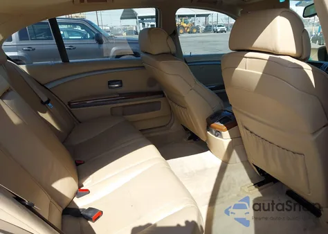 2003 BMW 745Li z USA, uszkodzony, nr VIN WBAGN63493DR10242